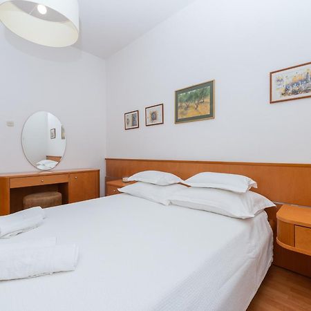 Apartments Sokol Makarska Exterior photo