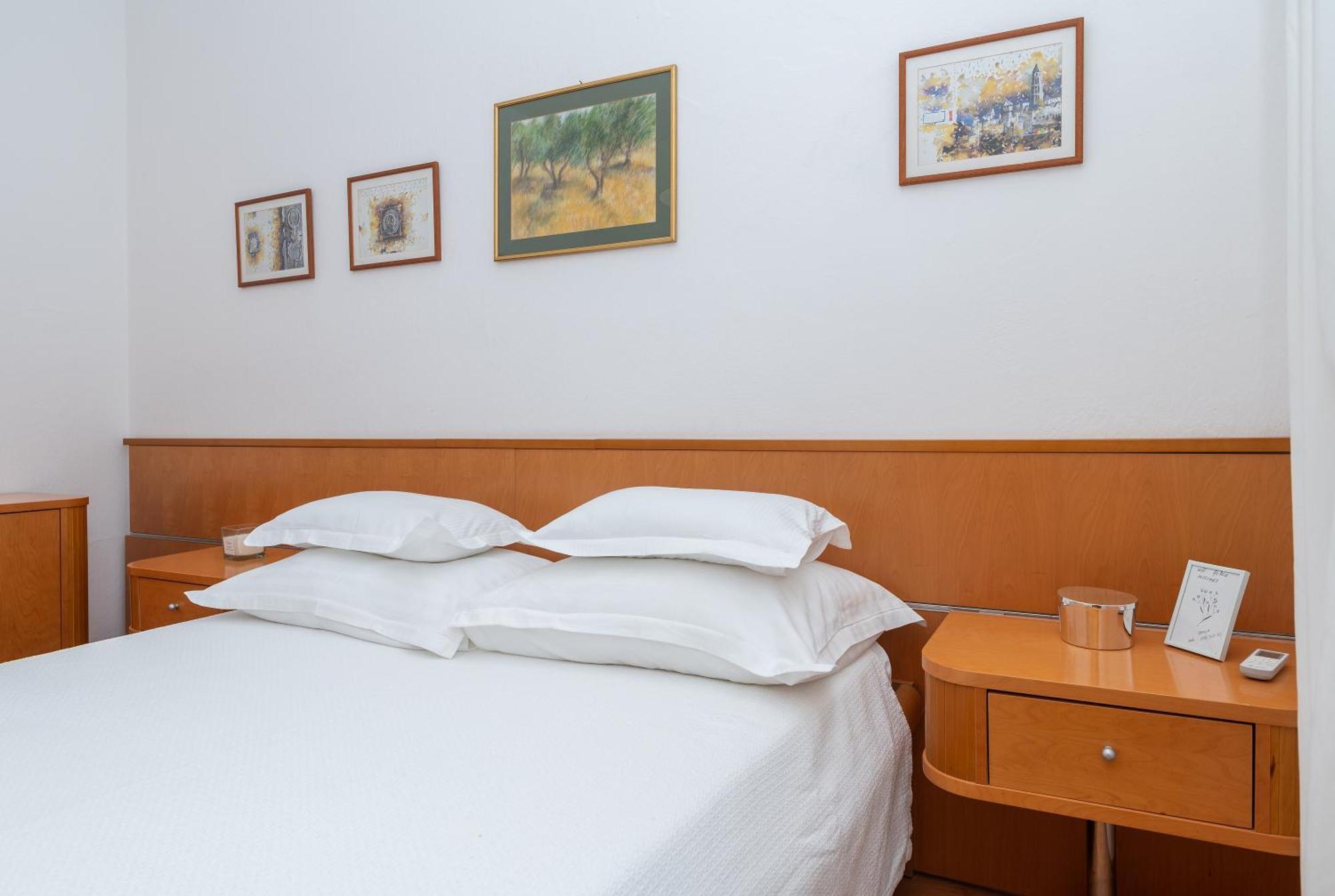 Apartments Sokol Makarska Exterior photo